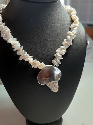 Bountiful Gifts Necklace